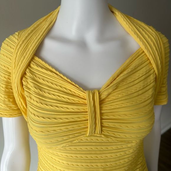 Y2K Yellow Betty Page Sweetheart Neckline 1950’s Retro Style Top With Ruching - Picture 3 of 10
